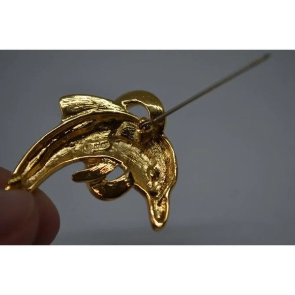 Vintage Butler  Dolphin with Hoop Costume Jewelry Brooch - Picture 6 of 8